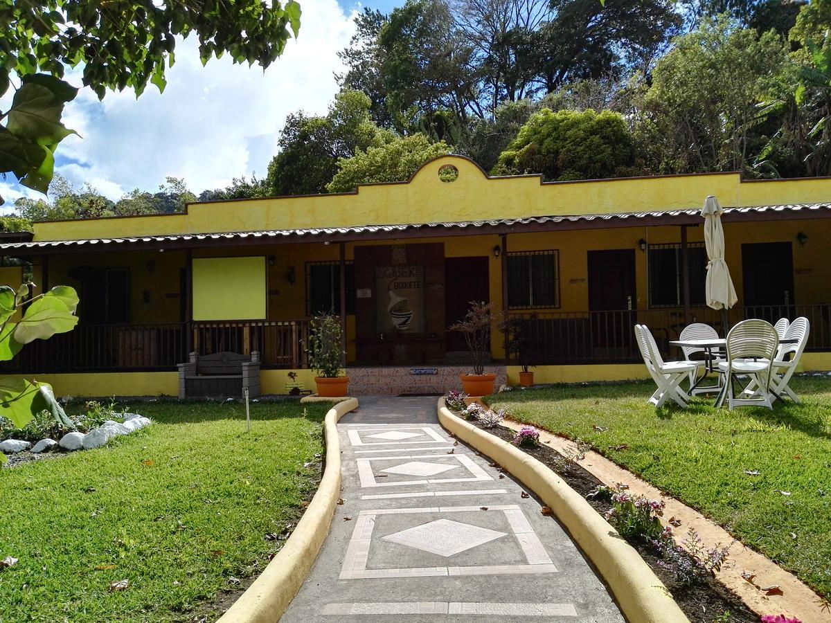 Agaseke Lodge